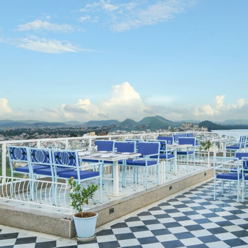 Best lake view hotel with Rooftop Restro in udaipur