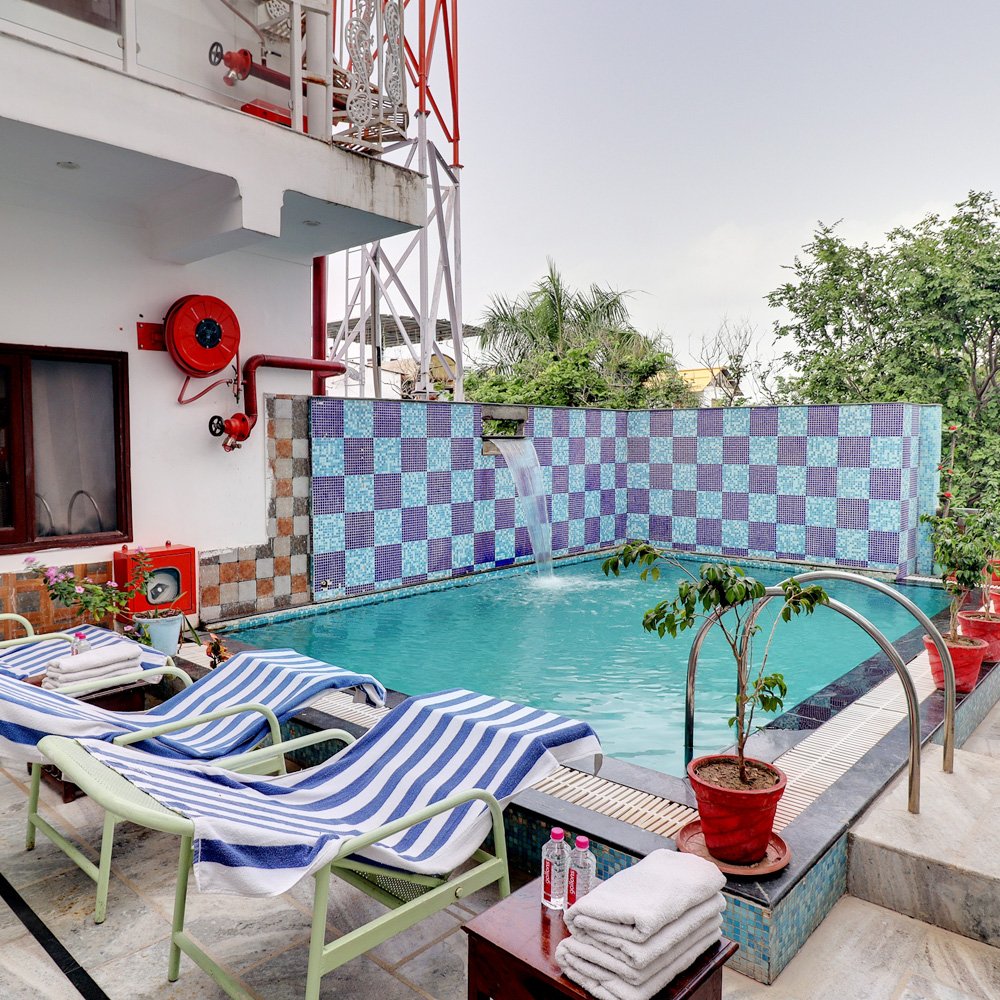 Best Lake view Hotel with Pool in udaipur