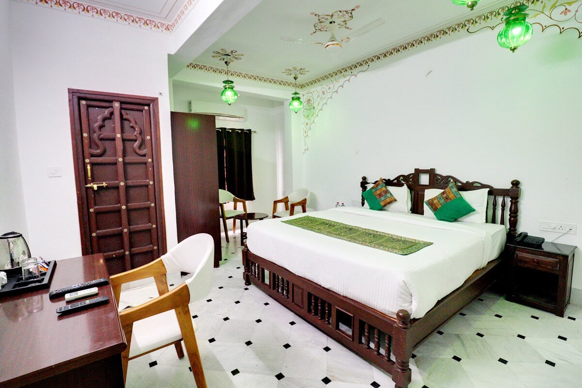 Best-Place-to-Stay-in-Udaipur