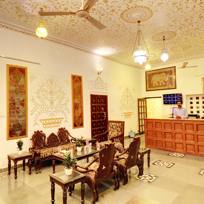 Luxury-Hotel-in-Udaipur
